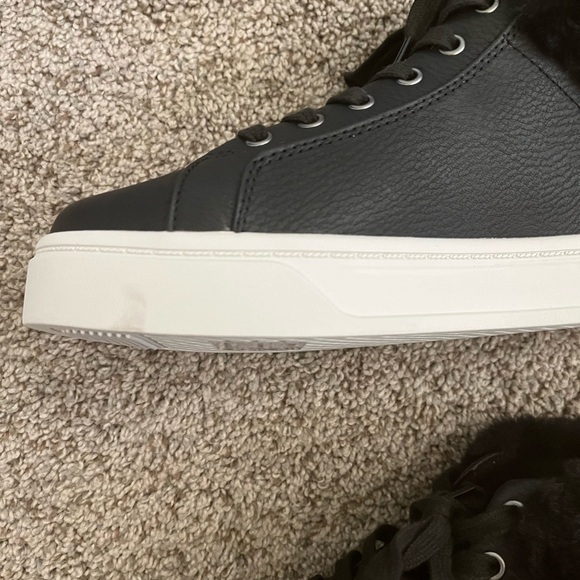 NWOT Koolaburra by UGG Women's Sundell Fuzz Chukka - Black - Size 8 - Picture 14 of 14